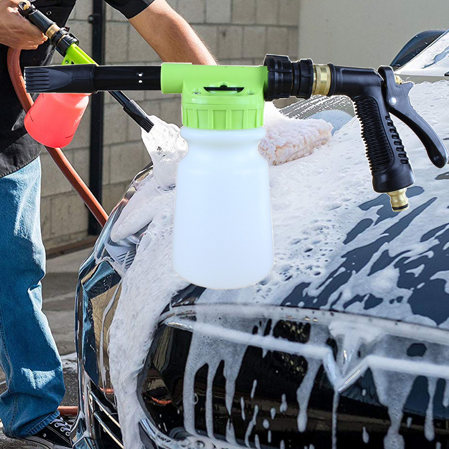 Low-pressure car wash sprayer