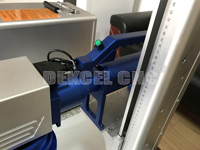 m&aacute;quina portable de la marca del laser de la fibra del metal