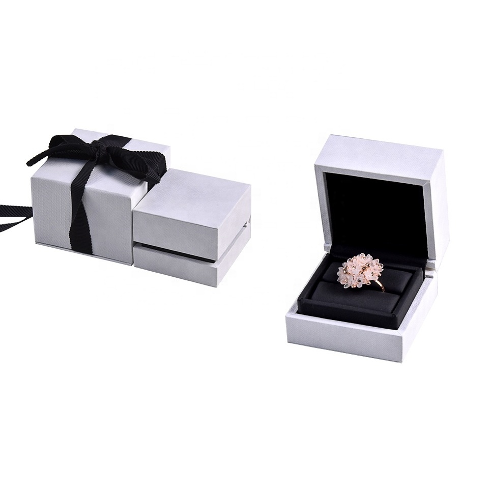 Luxury Engagement Ring Case Packaging Jewelry Box Velvet Custom Gift Jewelry Ring Box 