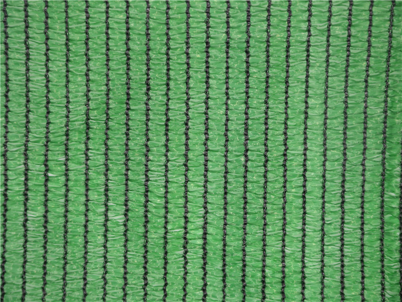 Red HDPE Virgin + UV 120GSM con cinta negra y verde