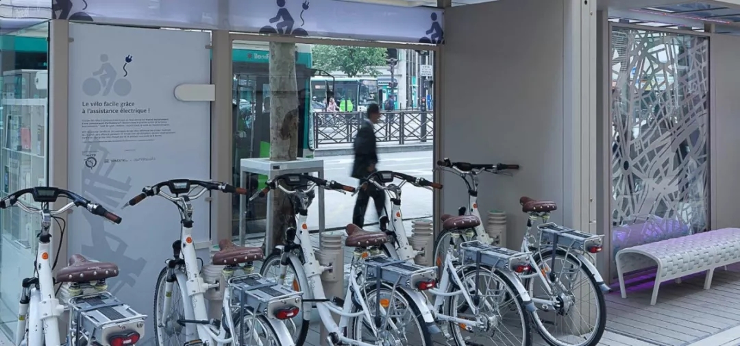 estaciones de autobuses de carga de bicicletas