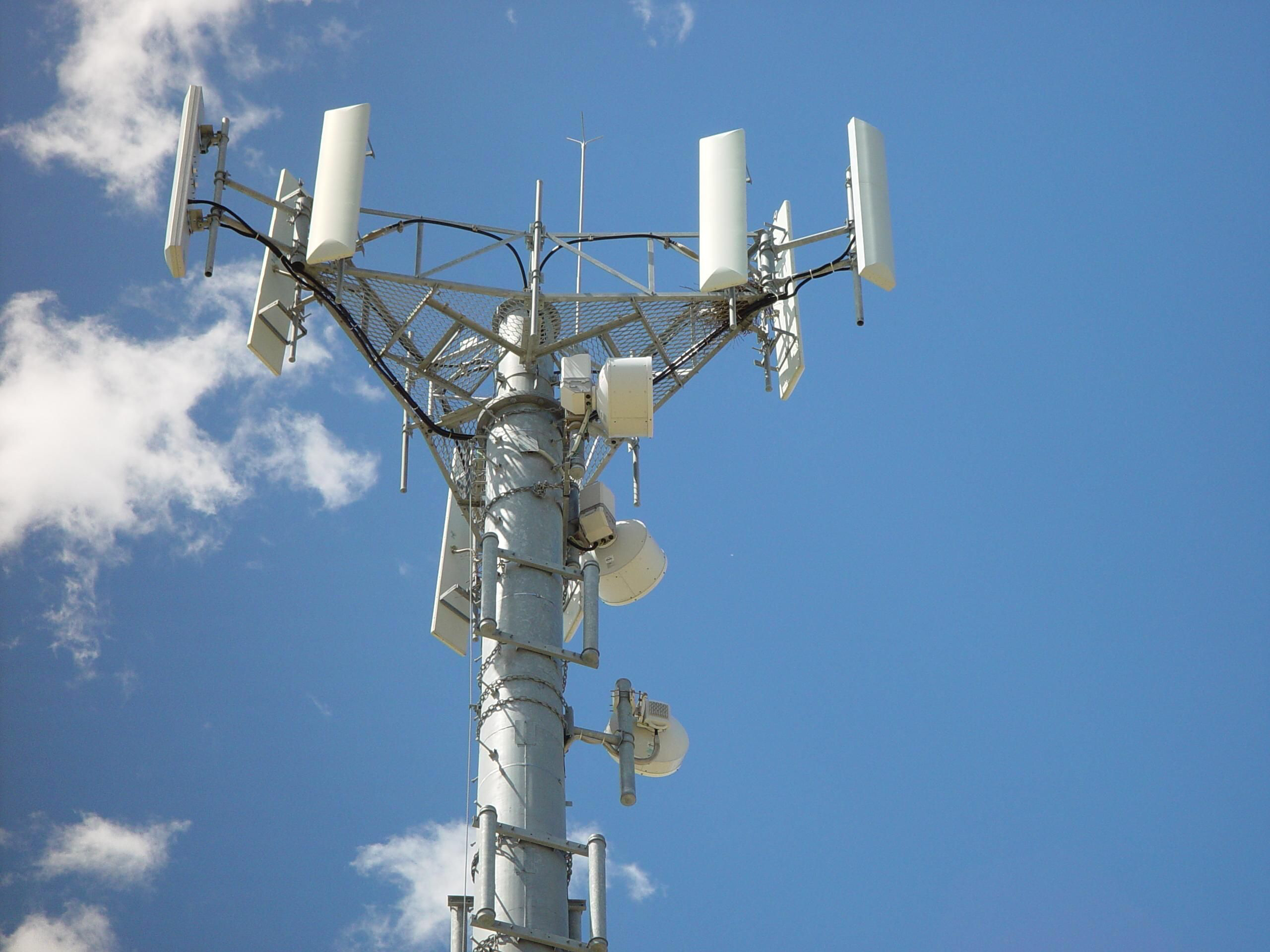 Torre de señales de telecomunicaciones de Vietnam