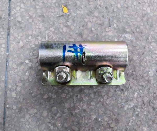 测试后压袖耦合器