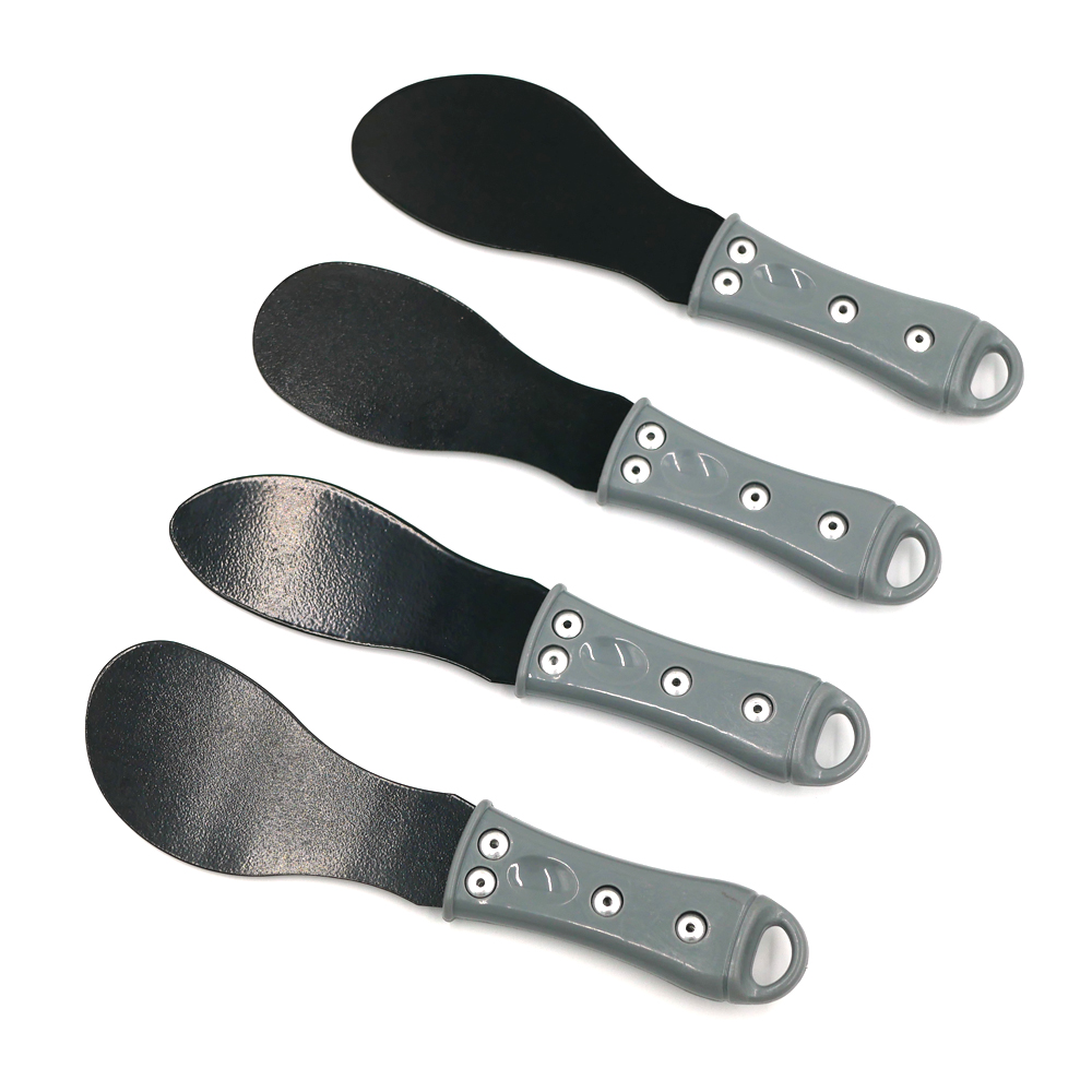 black putty knife 2
