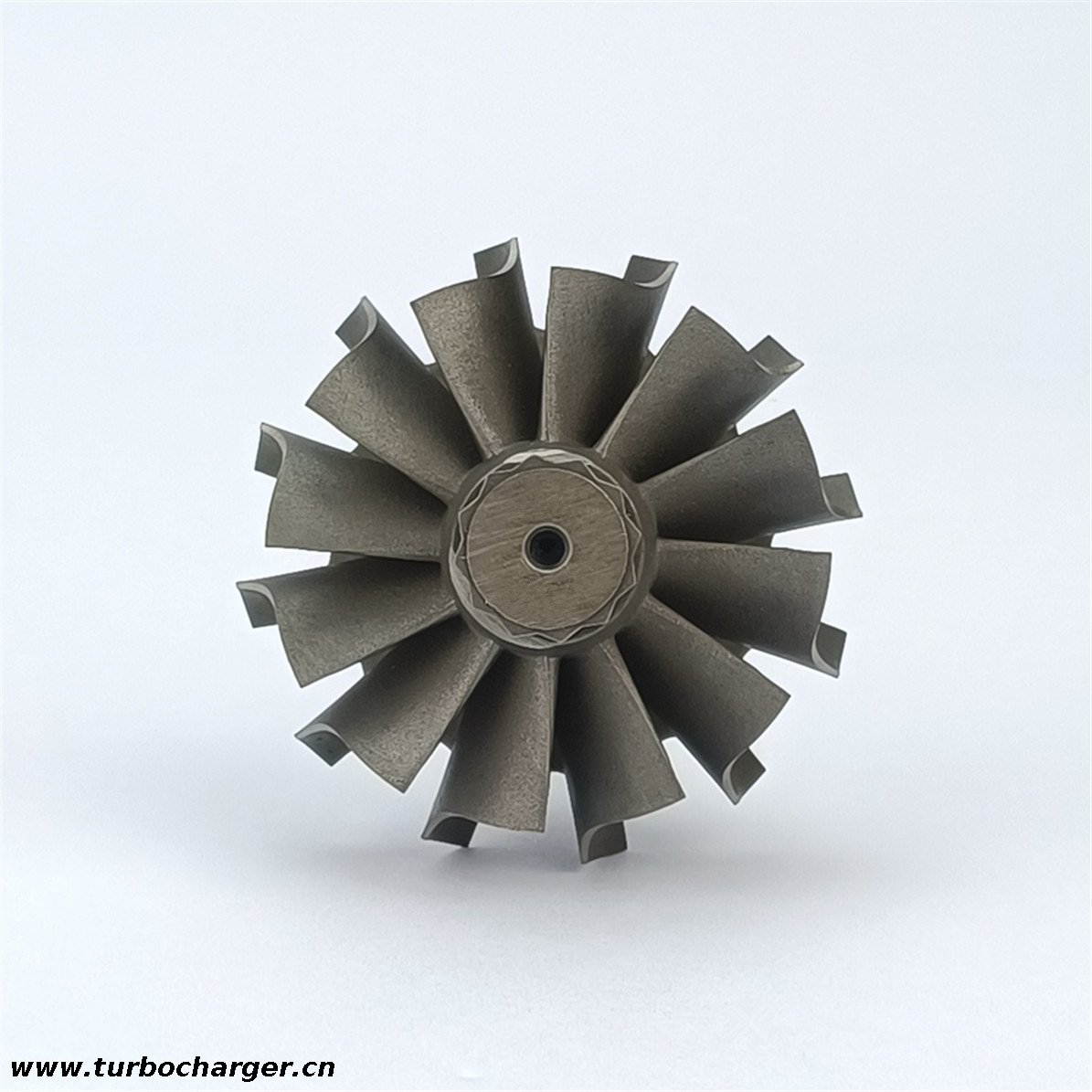 TD04LR Turbine Wheel Shaft 04884234AB 04884234AC 3050195 for 49377-00200 49377-00210 49377-00220 49377-00240 49377 09110