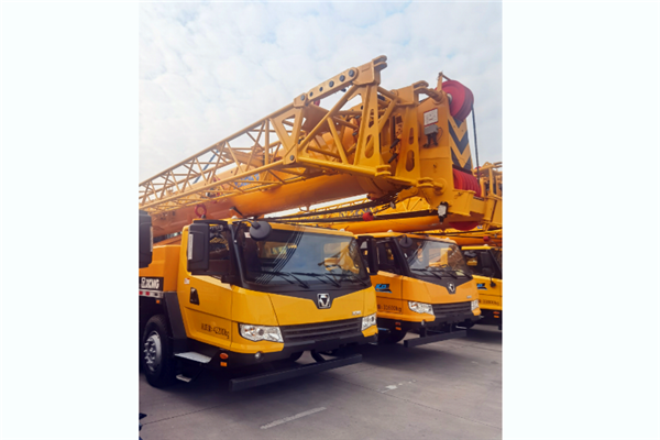 Customer order XCMG 50 ton truck crane model QY50KD