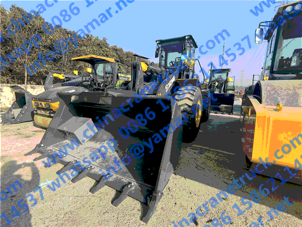 XCMG 3 ton wheel loader model LW300KN transport to seaport