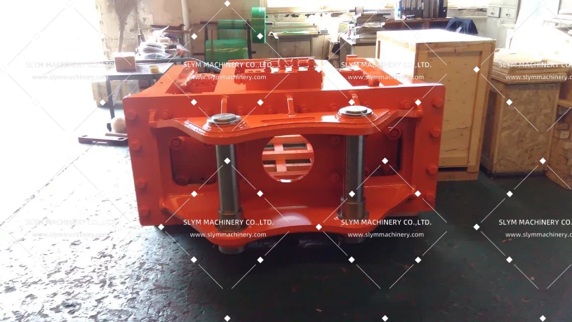 Special Customization of Digger Rock Breaker Hammers From Slym Company
