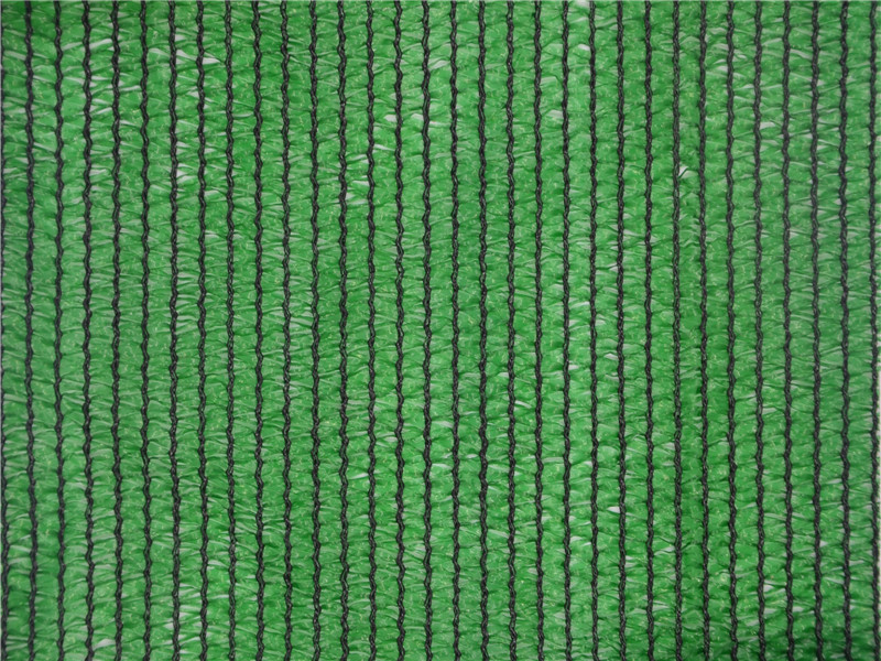 Red HDPE Virgin + UV 120GSM con cinta negra y verde