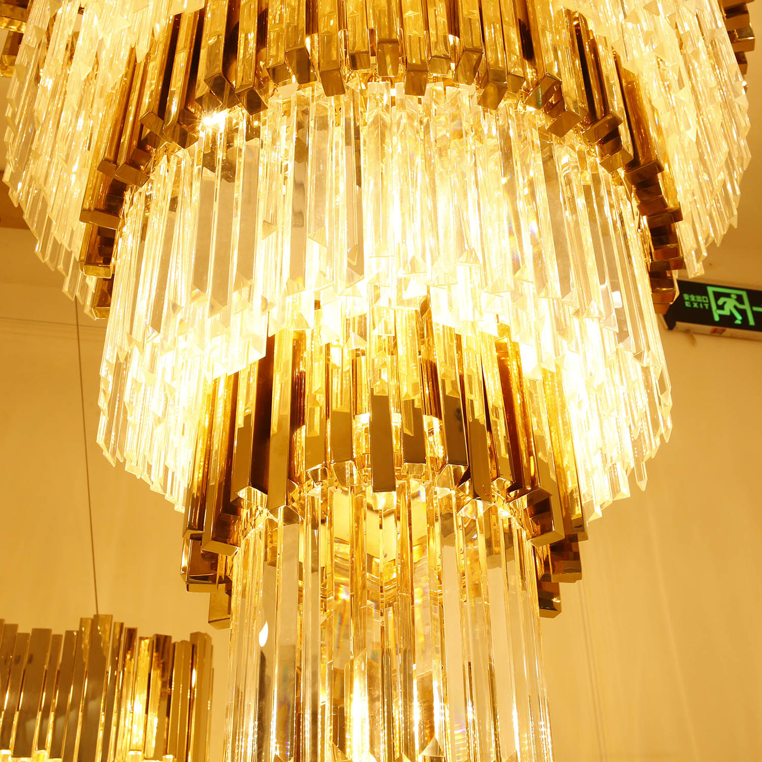 Многослойная прозрачная подвеска Golden Hotel Crystal (KA536-P)