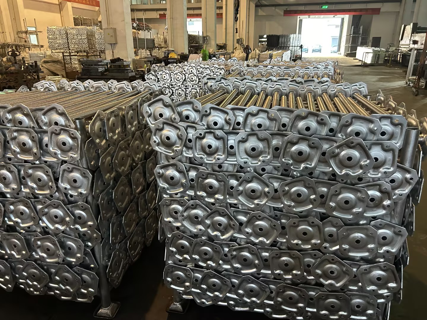 gato con base galvanizada 