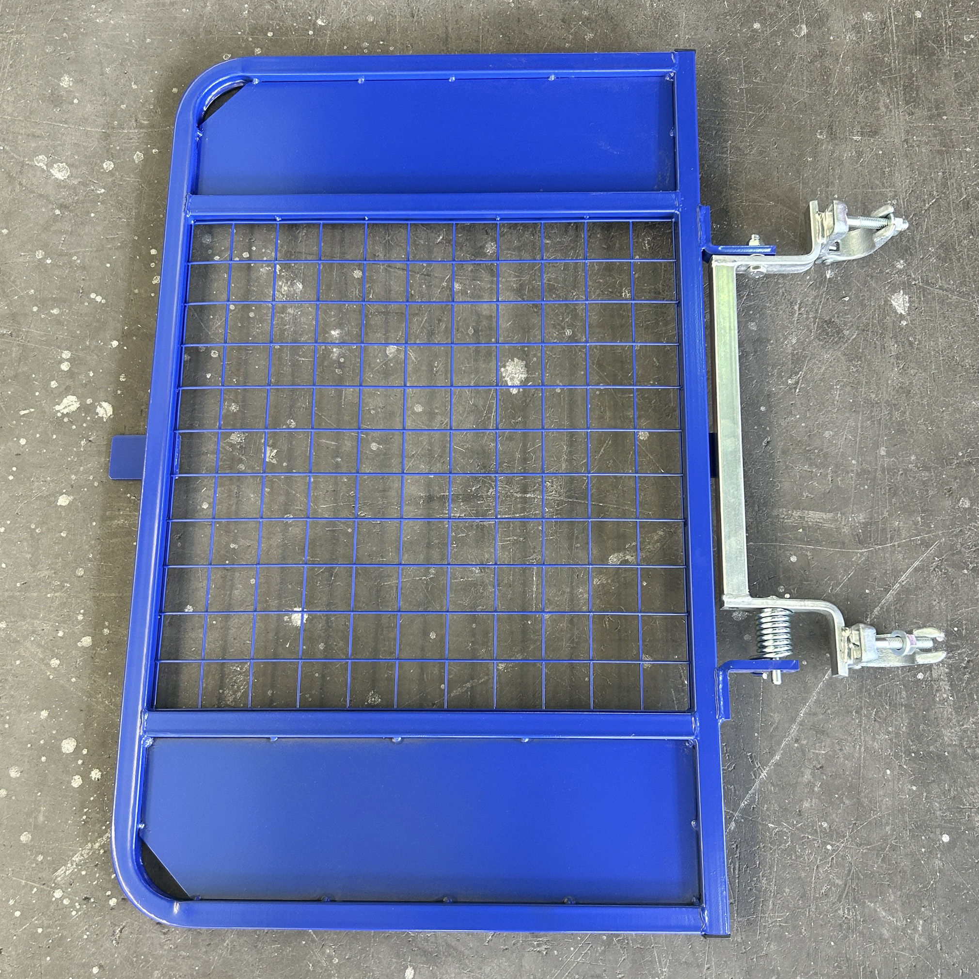 Puerta de andamio personalizada