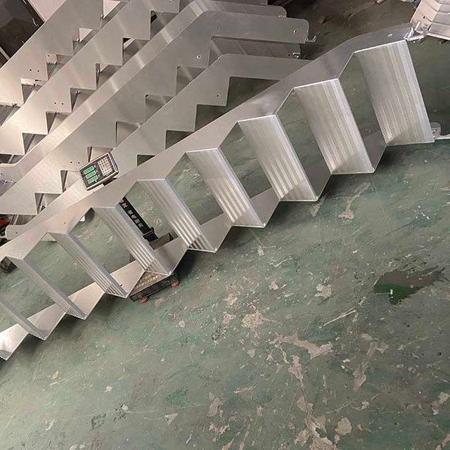 铝环锁脚手架担架楼梯2.4m*2.0m高