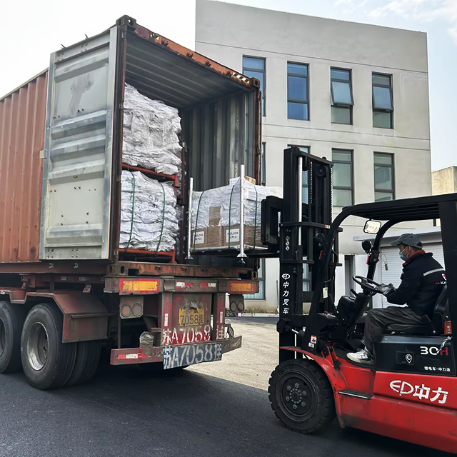 Доставка фиксирующей муфты платы