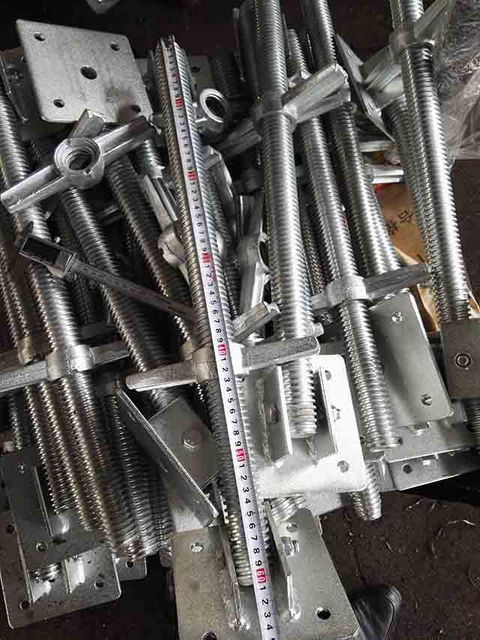 镀锌脚手架螺钉旋转底座插孔