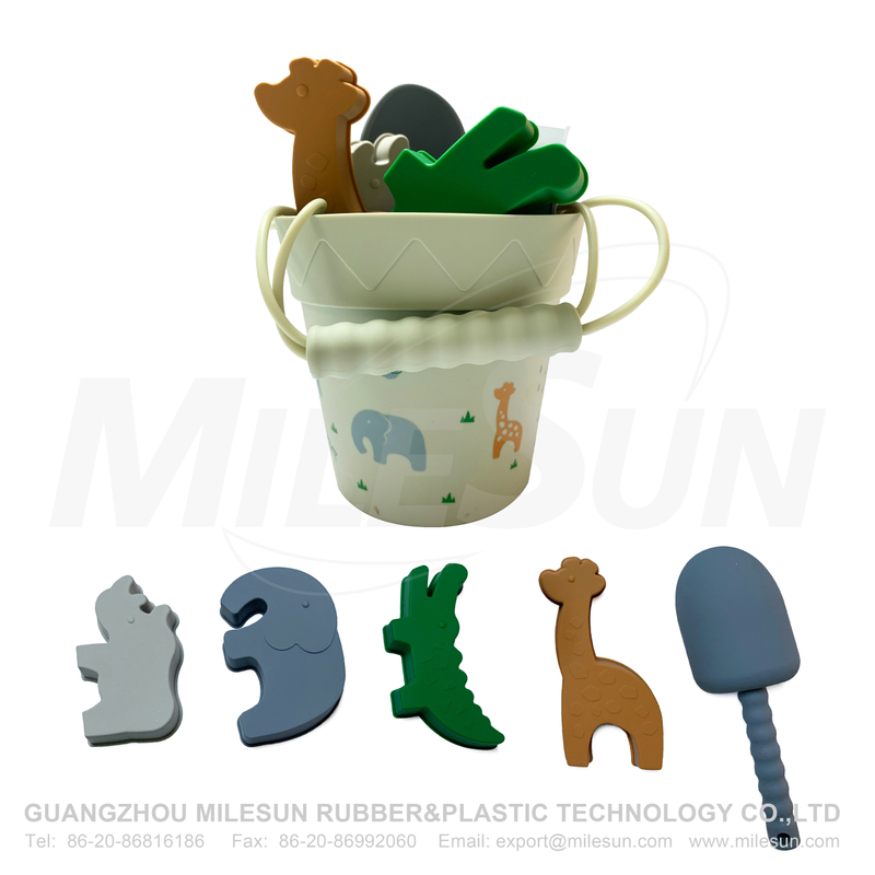 Baby sand bucket toy
