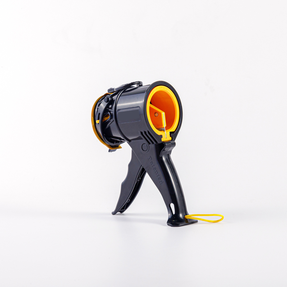 Design Just 4 Inches / 0.65 lbs Anti Drip Extreme Lightweight ABS Frame Black Plastic Caulking Gun