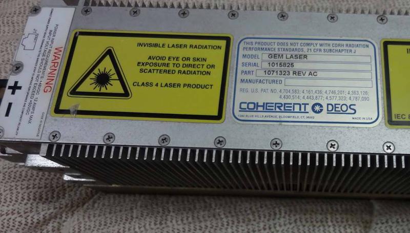 m&aacute;quina de la marca del laser del CO2 del tubo del metal del rf