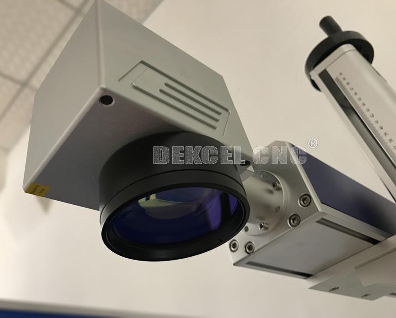 Lente de alta velocidad del galvan&oacute;metro