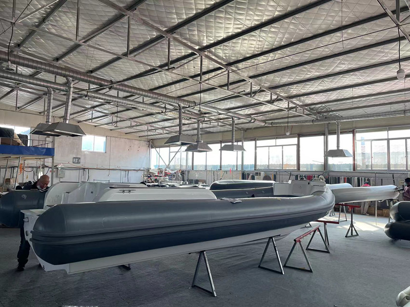 Photos du RIB700 en production (1)