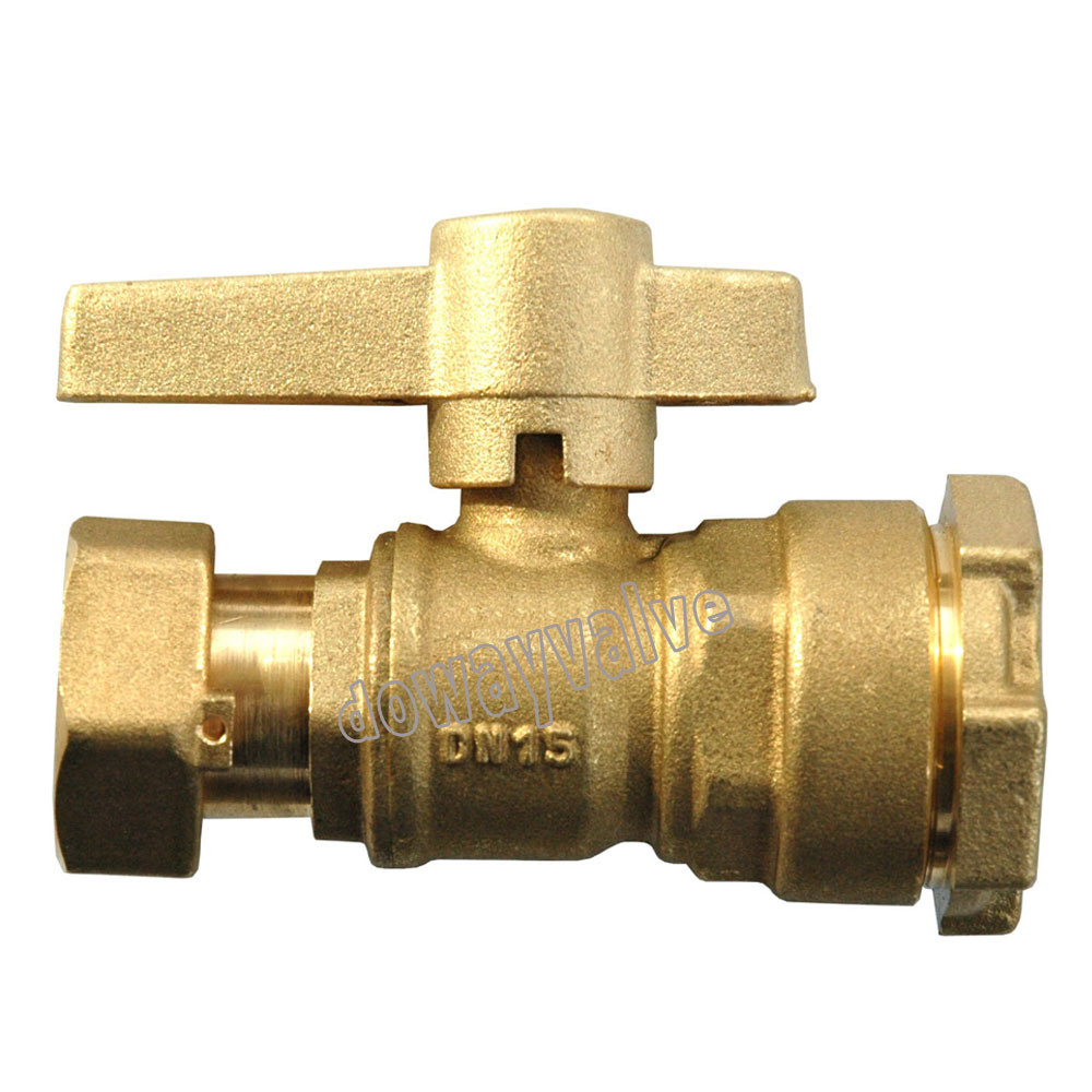 Robinet &agrave; bille en laiton pour compteur d'eau avec &eacute;crou femelle et libre