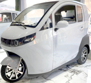 China cerró el triciclo de la cabina eléctrica de edad avanzada con triciclo de cabina eléctrica EEC L2E de 3 ruedas cubierta