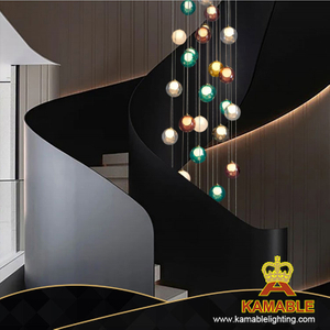 Декоративный подвесной светильник специальной конструкции со стеклянным шаром на вилле (KA1310S-1)