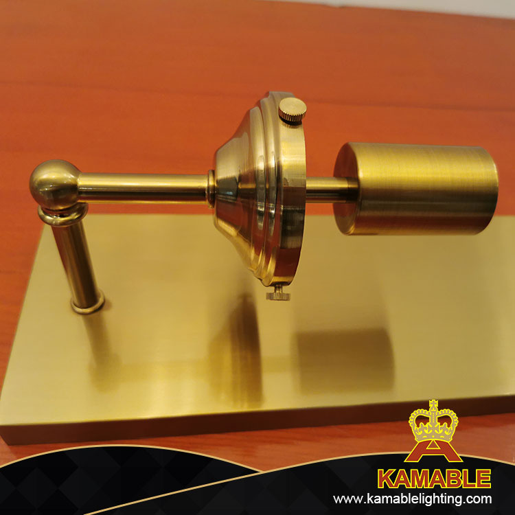 Горячая продажа Clear Glass Gold Metal Новый дизайн настенного освещения (MD138T)