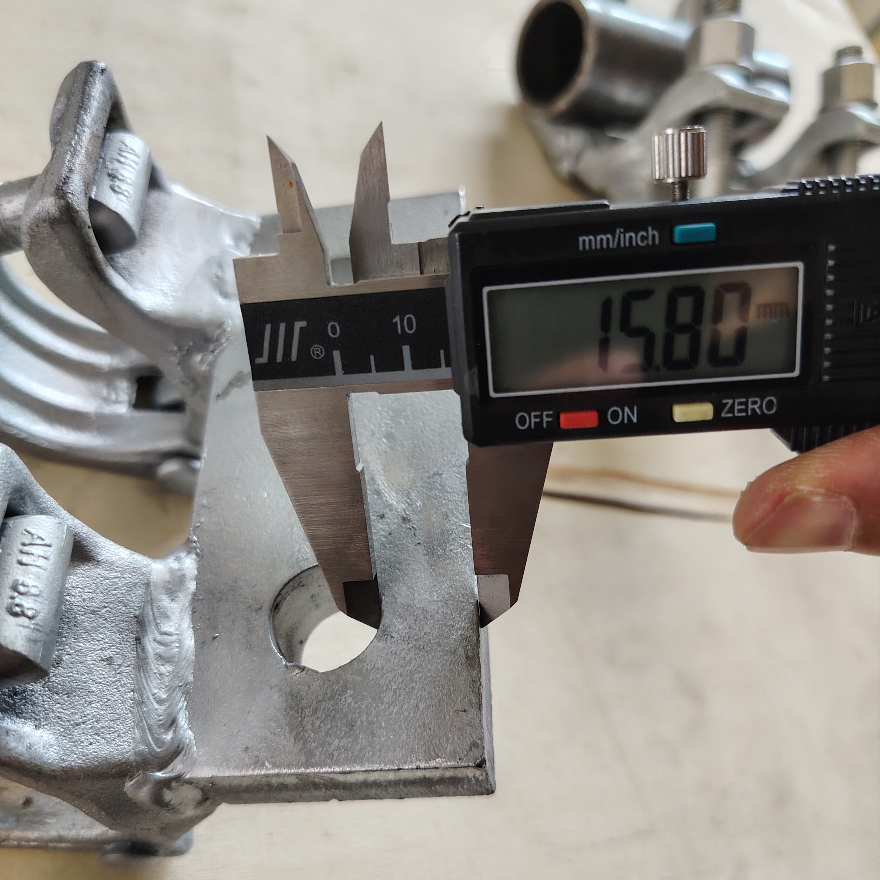 Base a medida Abrazadera de andamio de forma especial 