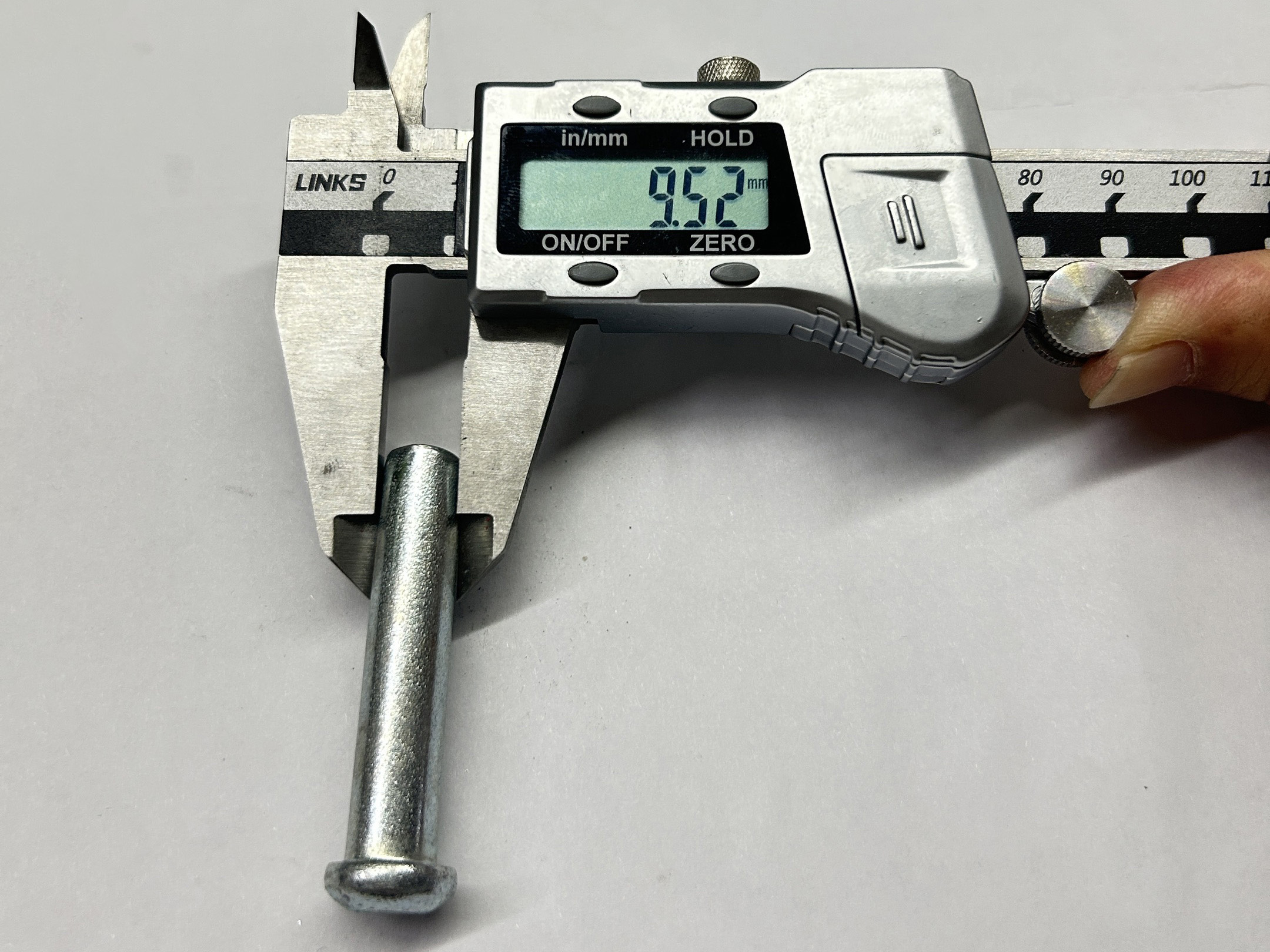 a780b7d9-038d-459e-8c77-a8b7f48b363