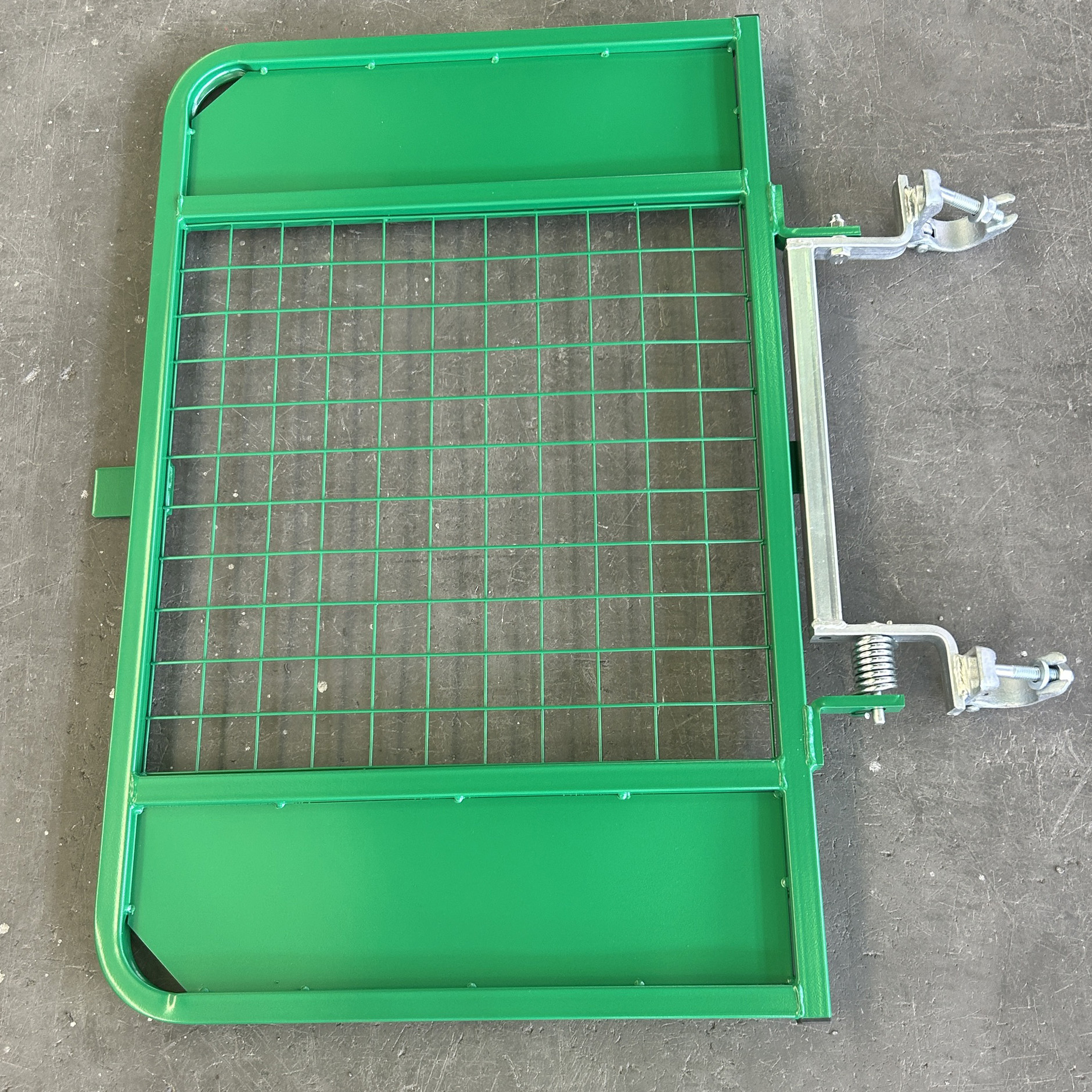 Puerta de andamio personalizada