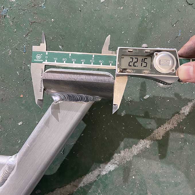 铝环锁脚手架跳跃支架 - 一半