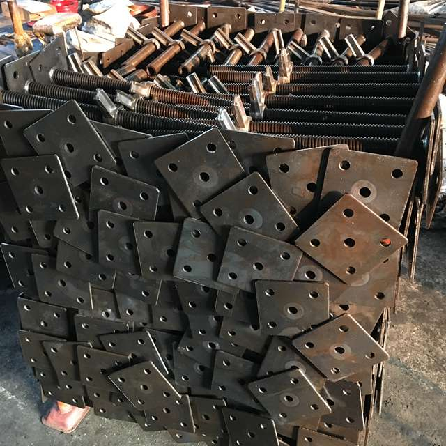 脚手架可调节的实心螺丝底座插孔施工