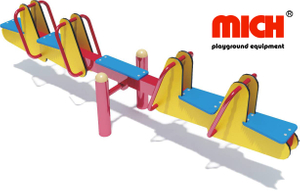 Fabricação de fabricação infantil playground ao ar livre de quatro assentos.