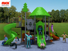 Anak -anak bertema hutan outdoor playground dengan tempat berlindung