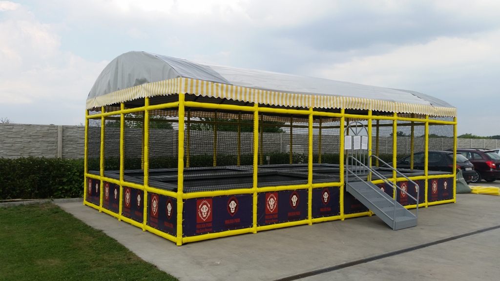 Parque de trampolín de Dodgeball al aire libre de 100 metros cuadrados
