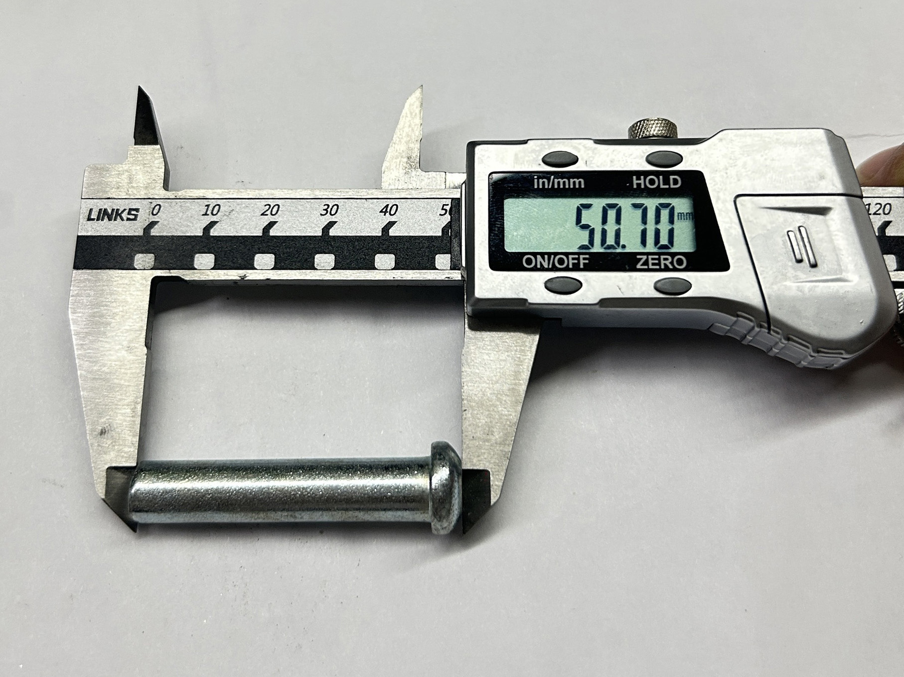 Tama&ntilde;o del remache del acoplador de andamio 
