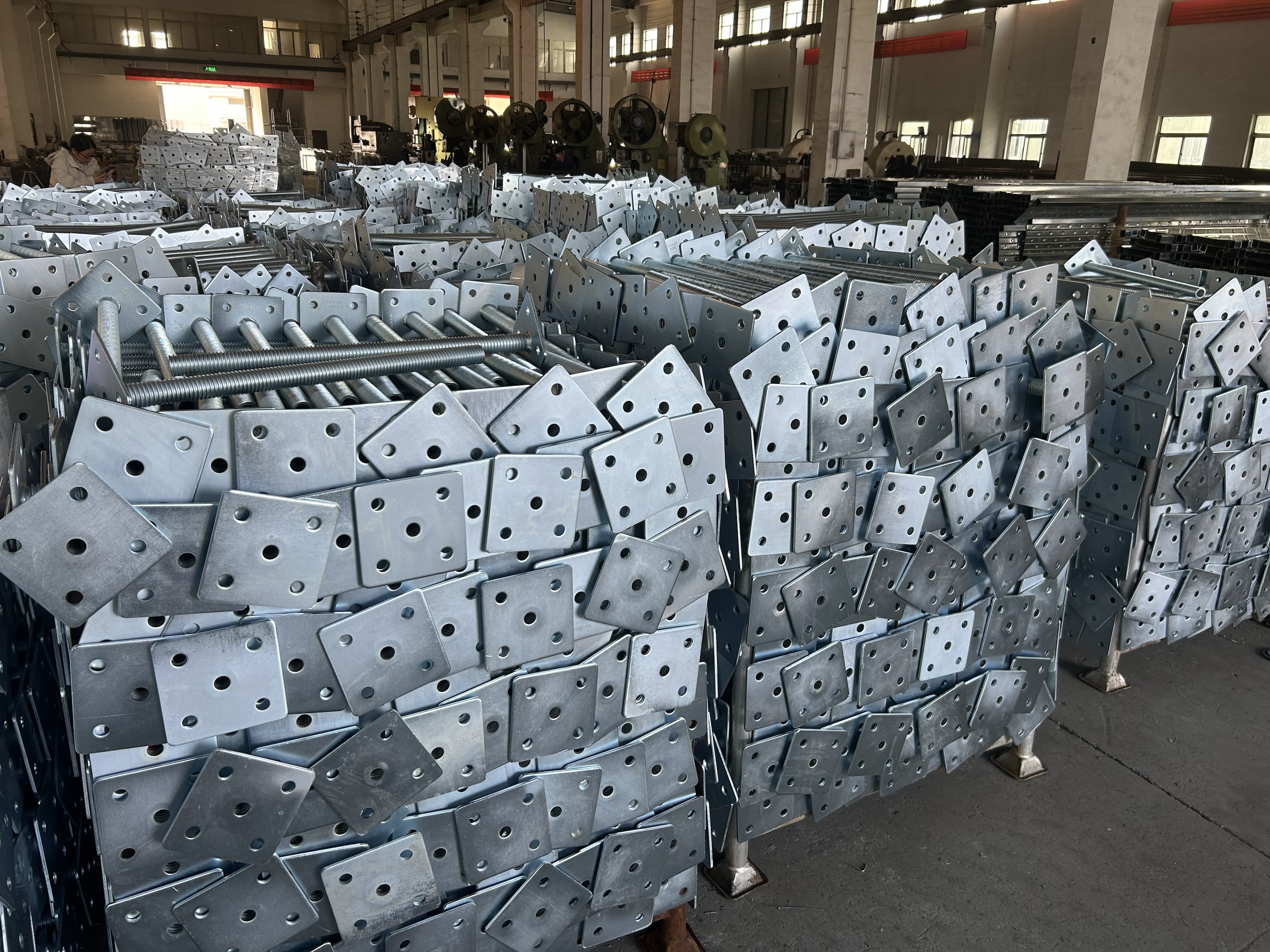 gato con base galvanizada 