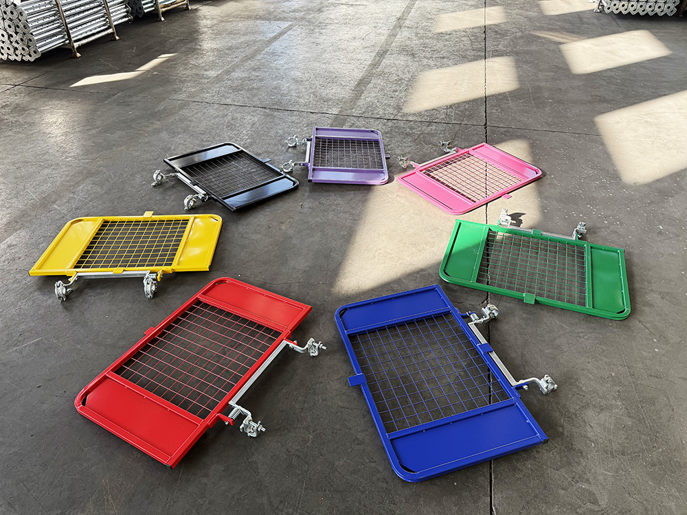 Puerta de andamio personalizada 