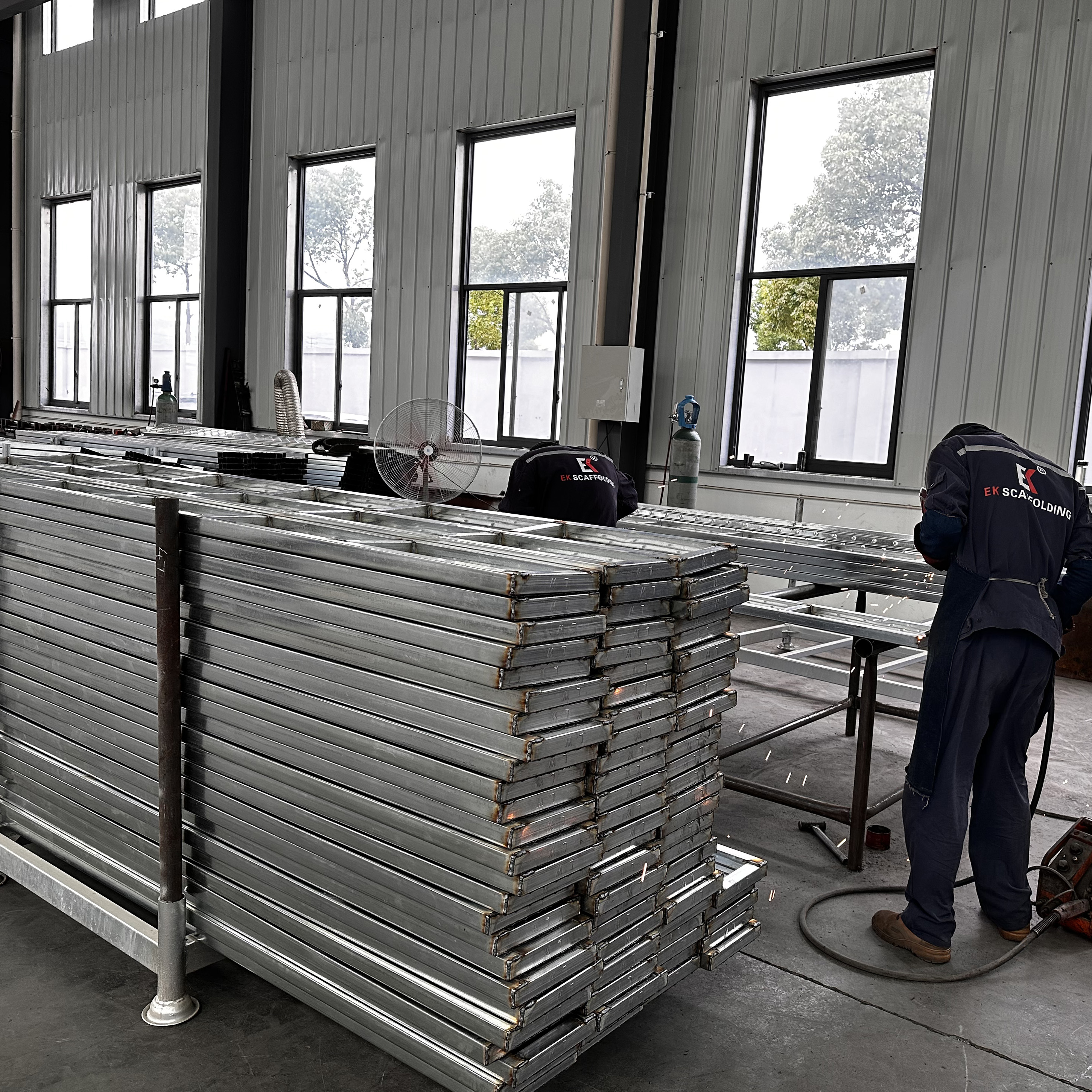 Plank de acero cerrado Plank de acero cerrado 