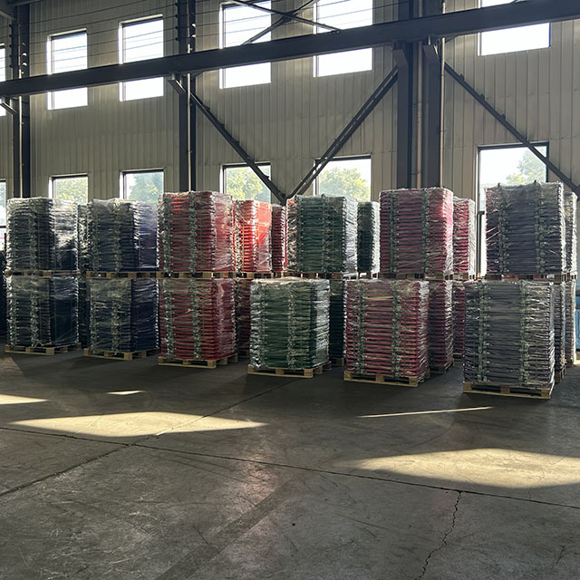 puerta de acceso con escalera reversible