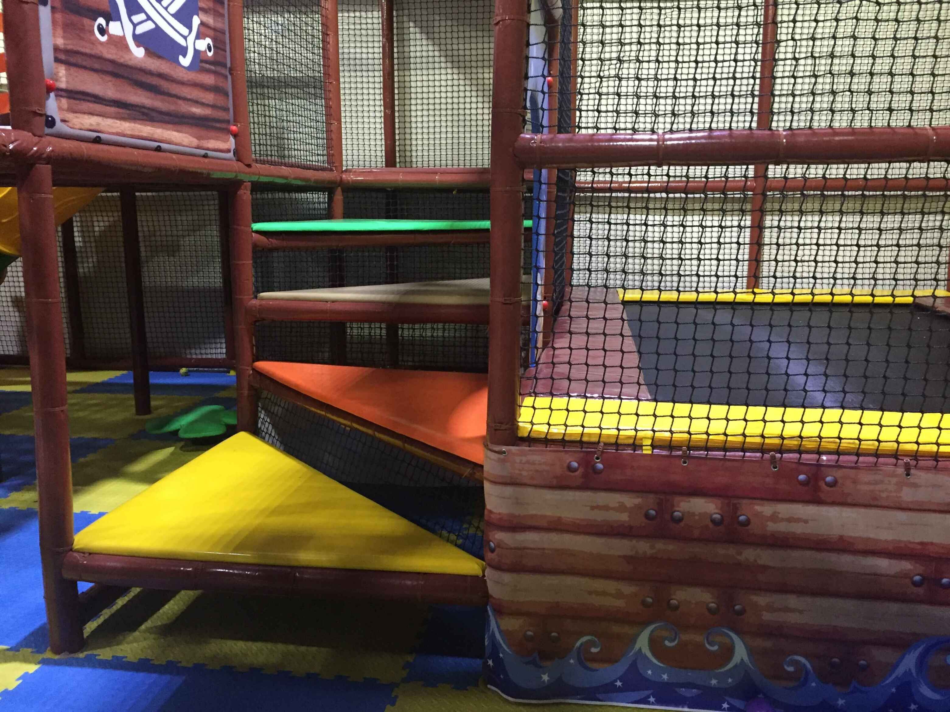 Playground Indoor de China trampolim personalizado