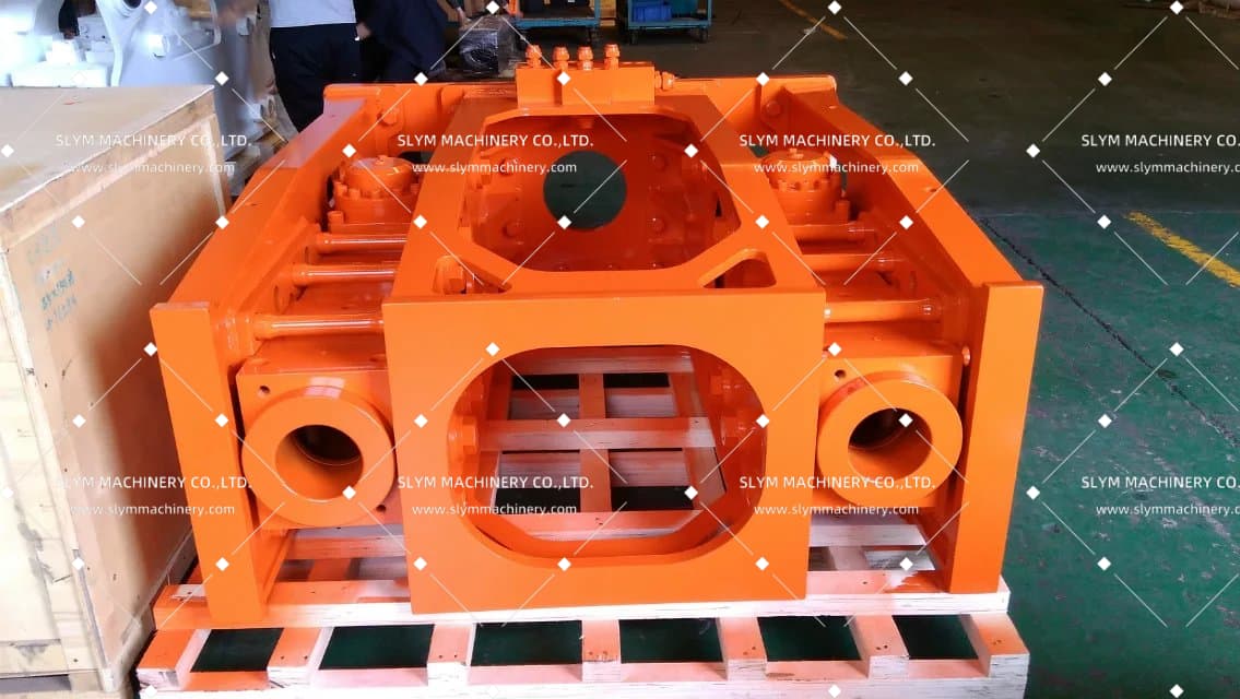 Special Customization of Digger Rock Breaker Hammers From Slym Company