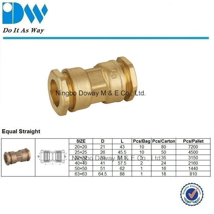 Raccord de compression coud&eacute; en laiton pour tuyau PE