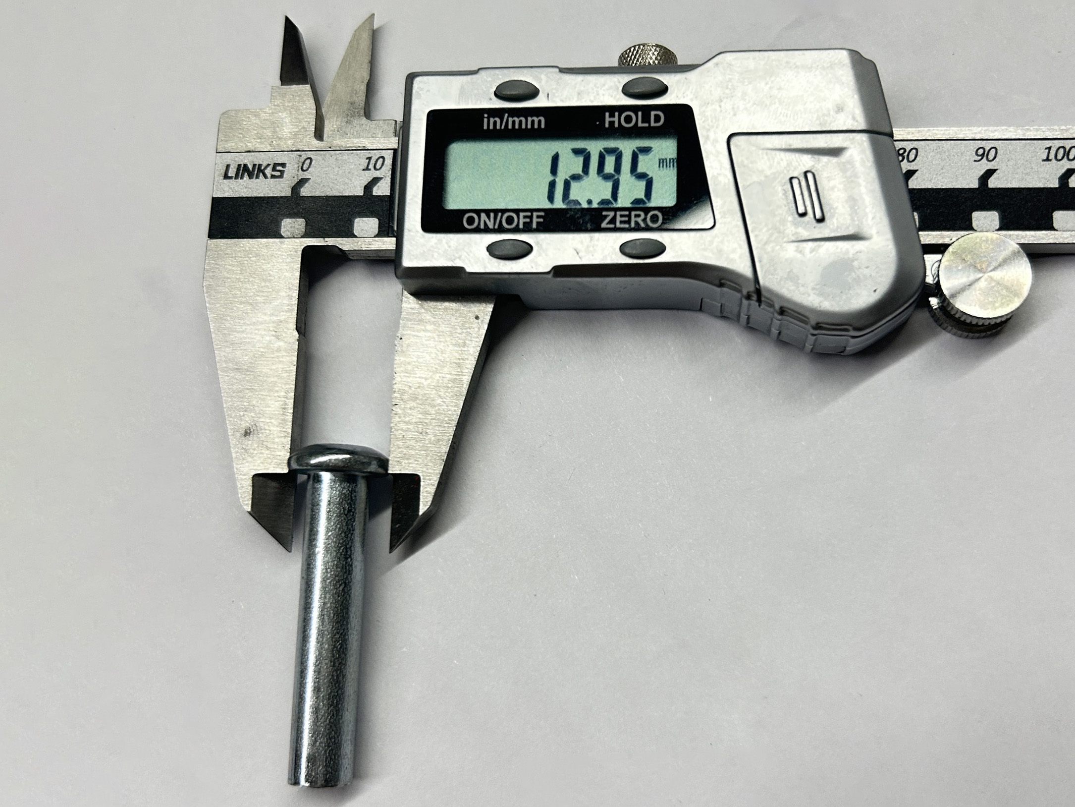 Tama&ntilde;o del remache del acoplador de andamio 