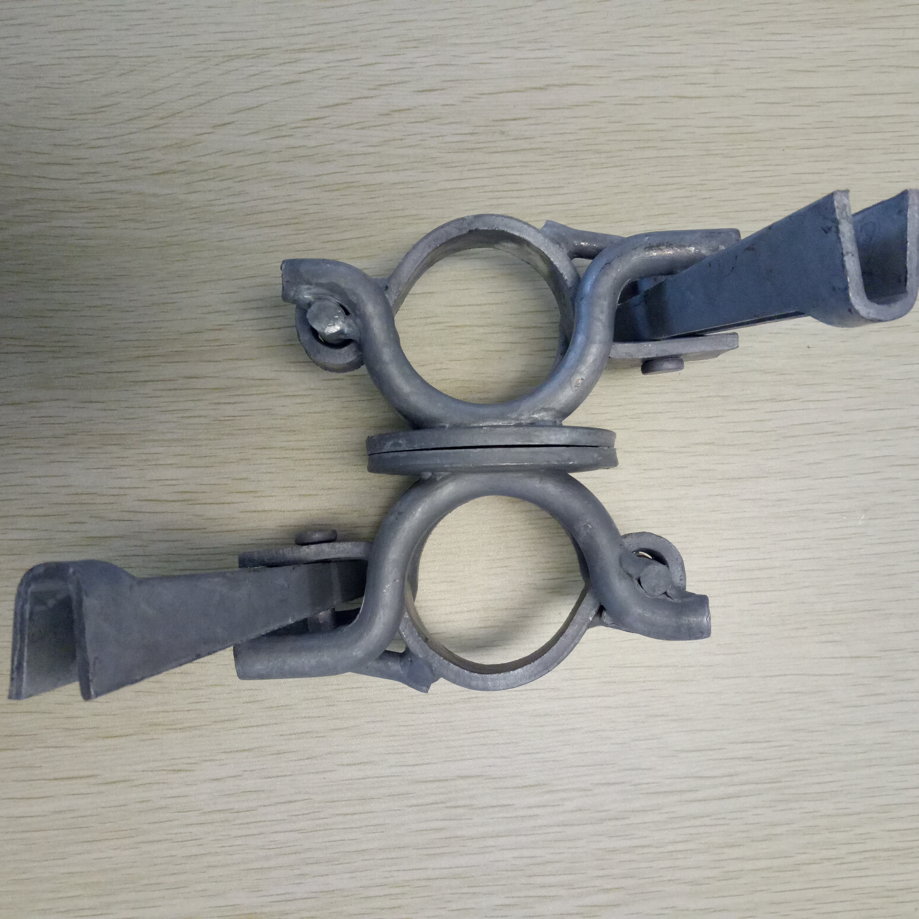 Acoplador giratorio forjado tipo Holland 