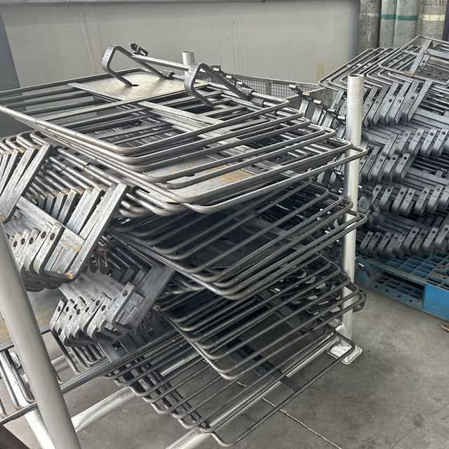 脚手架陷阱门