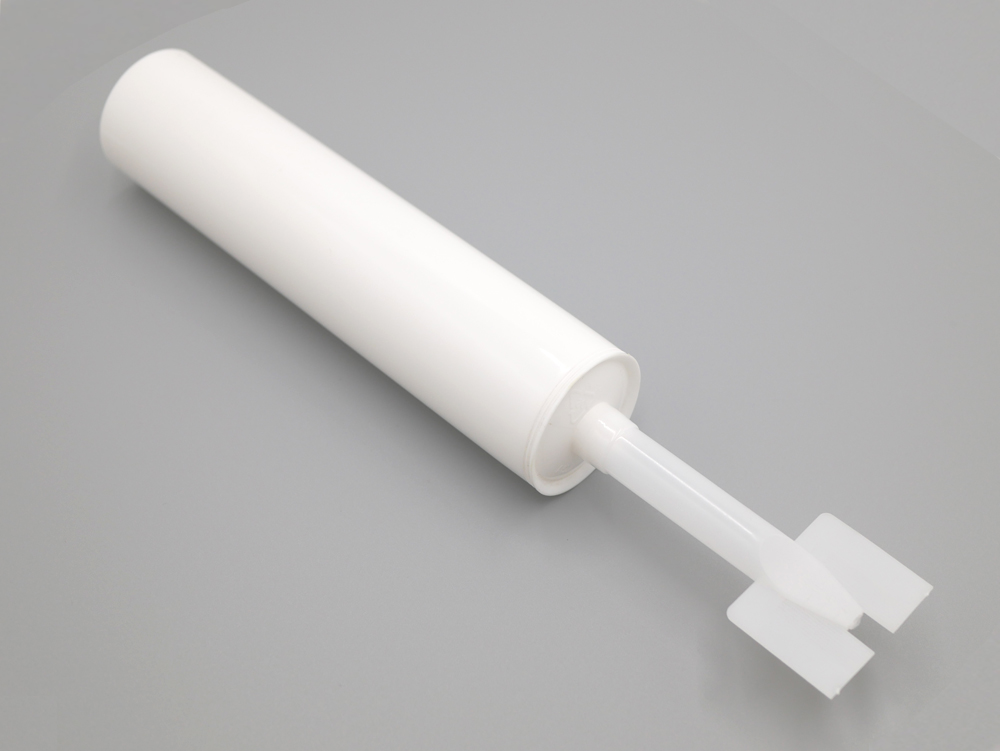 plastic nozzle 21