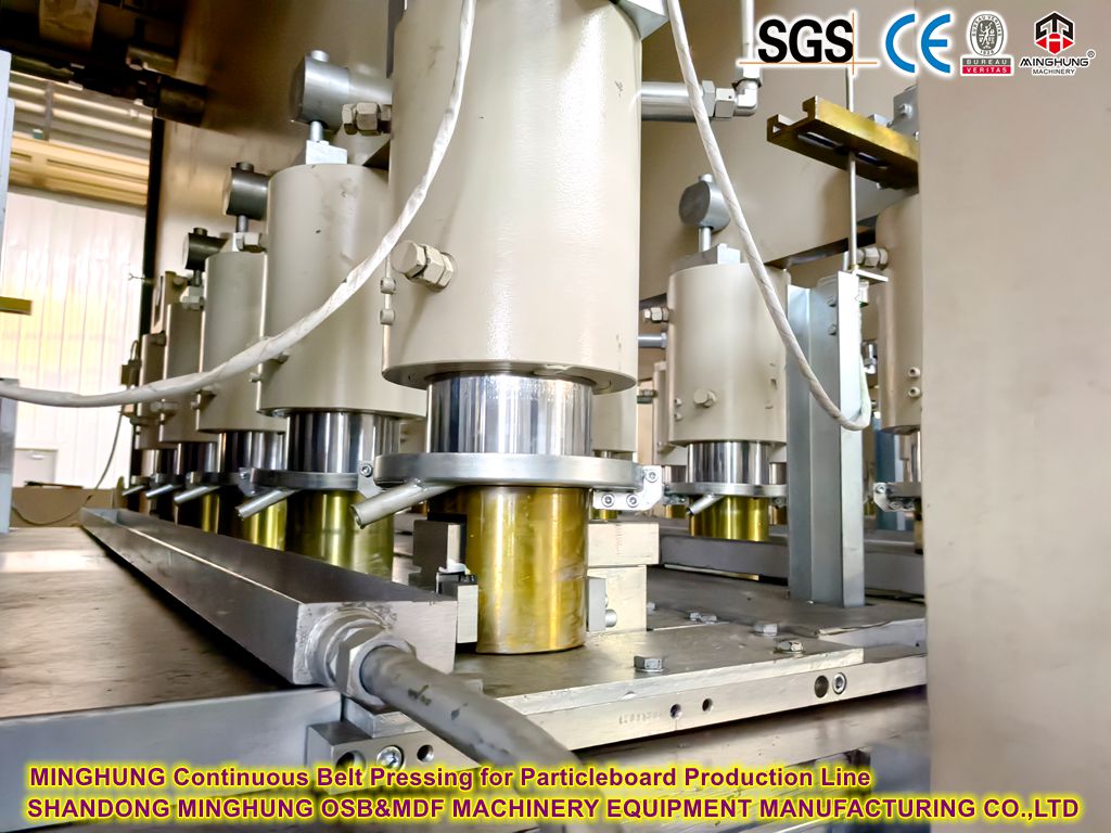 Silinder untuk penekanan sabuk kontinu untuk jalur produksi partikel