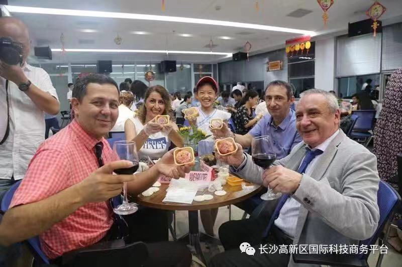 Mid Autumn Changsha01